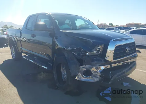 2007 Toyota Tundra Sr5 4.7L V8 z USA, uszkodzony, nr VIN 5TFRT541X7X014598